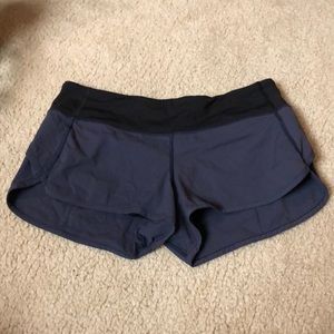 Lululemon speed up mid rise shorts